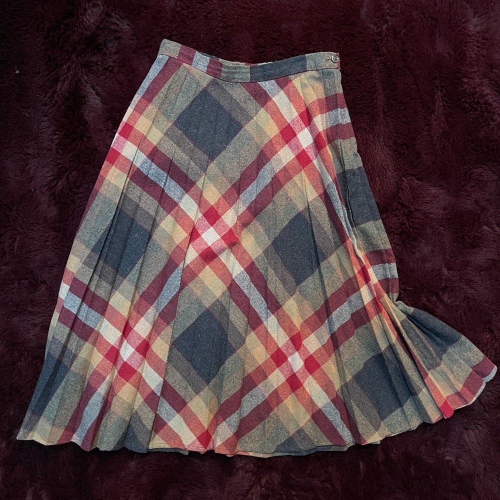 Vintage plaid skirt - Picture 1 of 3